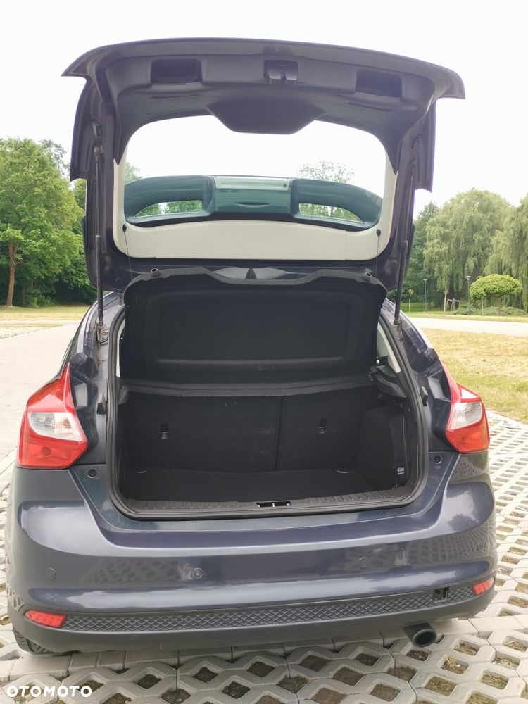 Ford Focus ver-1-6-ecoboost-titanium - 9