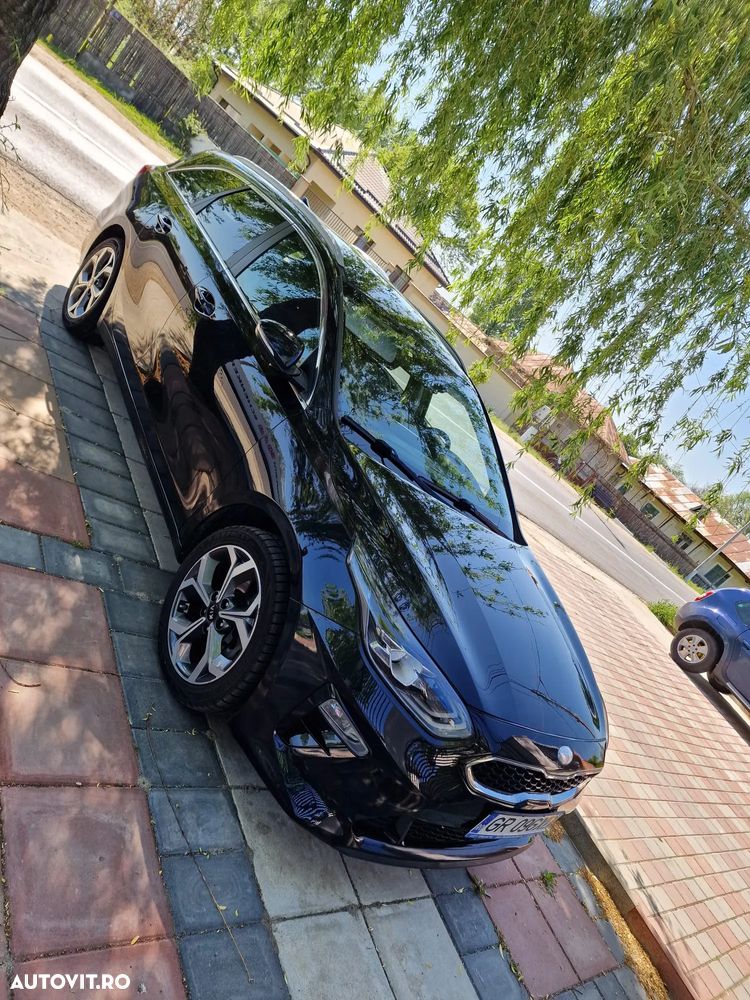 Kia Ceed SW 1.6 CRDi DCT Platinum Edition - 23