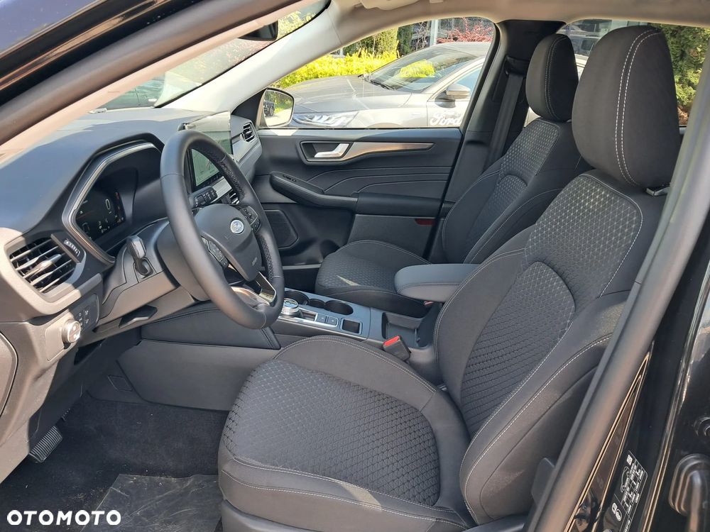 Ford Kuga 2.5 FHEV AWD Titanium eCVT - 21