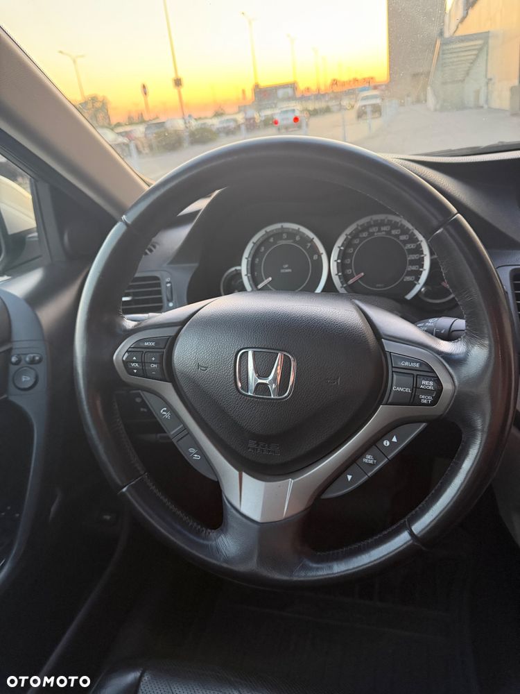 Honda Accord 2.0 i Executive - 14