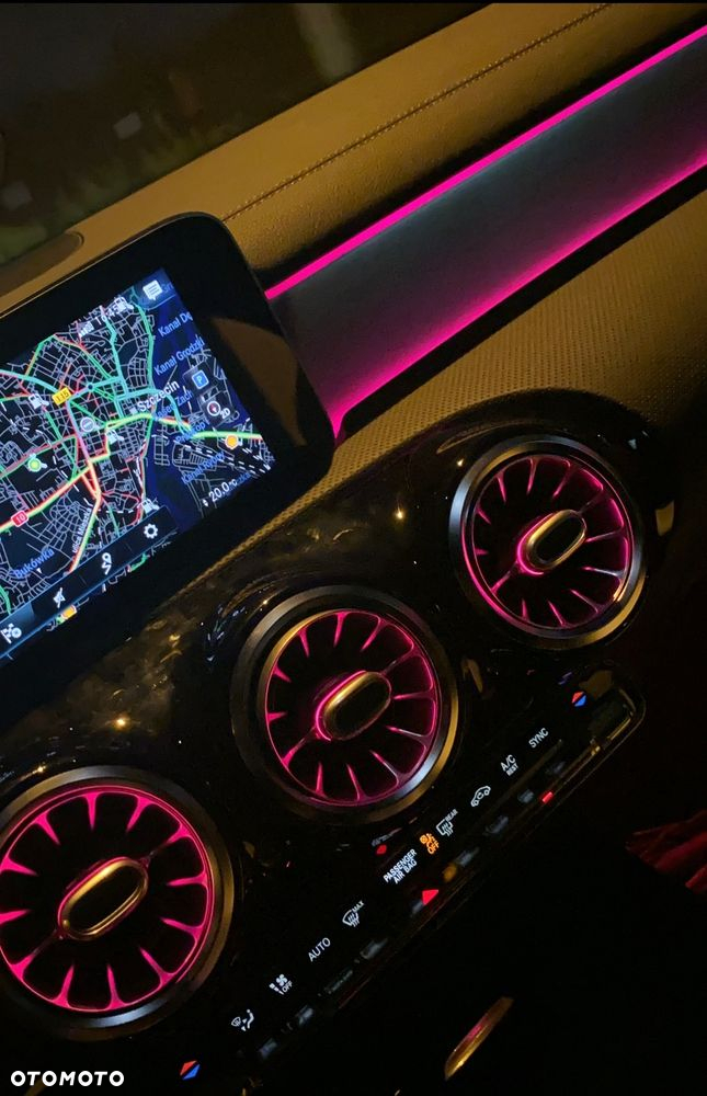 Mercedes-Benz CLA 180 d AMG Line 7G-DCT - 32
