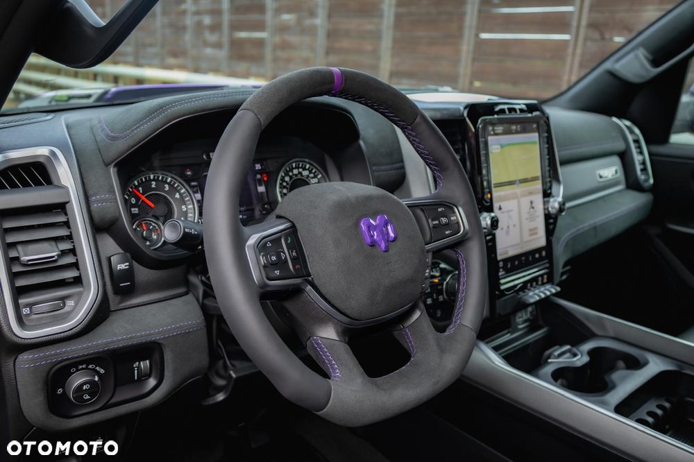 RAM 1500 5.7 Crew Cab Bighorn - 36