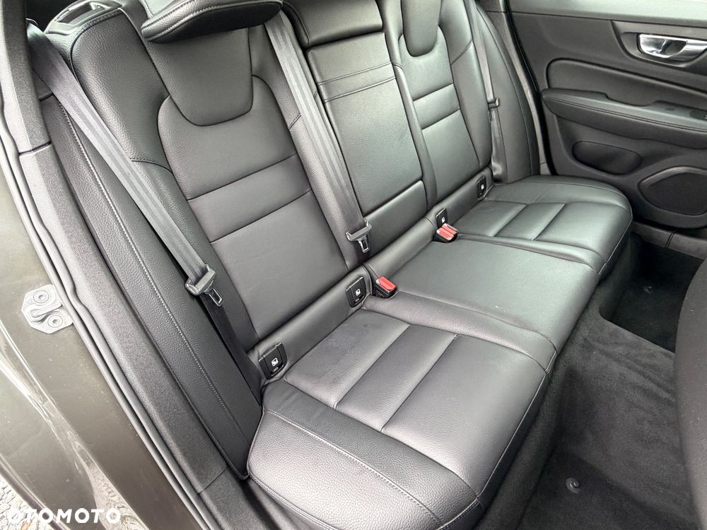 Volvo V60 B3 B DKG Inscription - 18