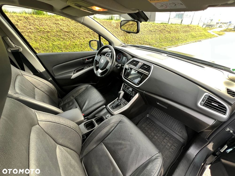 Suzuki SX4 S-Cross 1.4 Boosterjet Hybrid ALLGRIP AT Comfort+ - 8