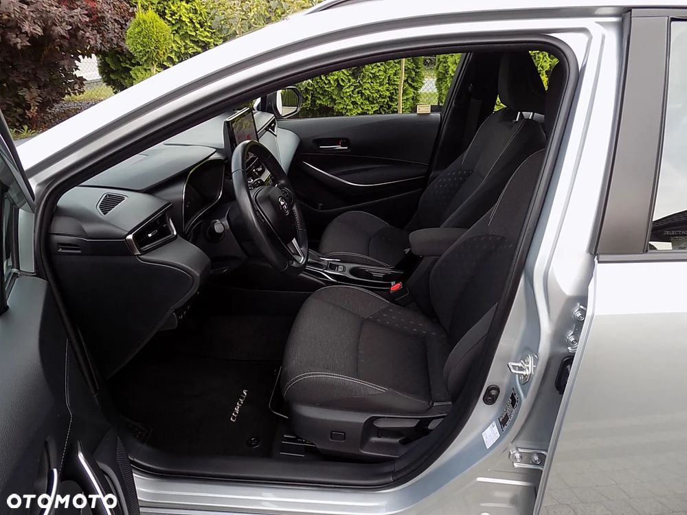 Toyota Corolla 1.8 Hybrid Comfort - 34