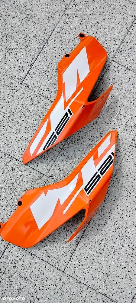 KTM DUKE 125 KOŁO FELGA OWIEWKA LAGI STELAZ OGON ZADUPEK SIEDZENIE 2022 - 4