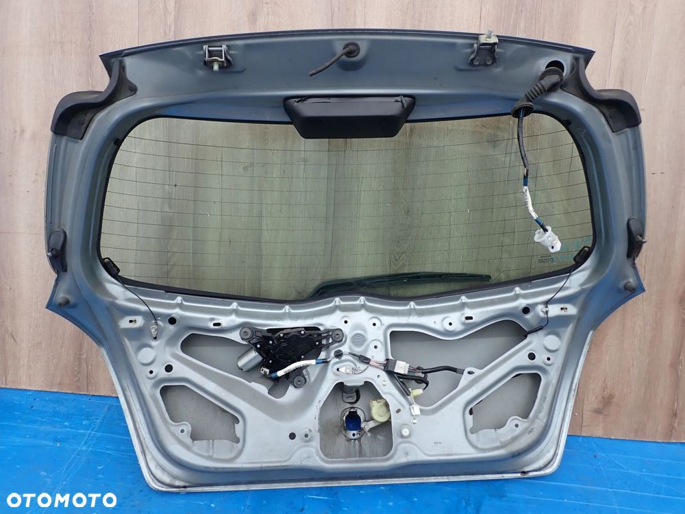 TOYOTA YARIS II 06- KLAPA TYLNA BAGAŻNIKA 1F8 - 11