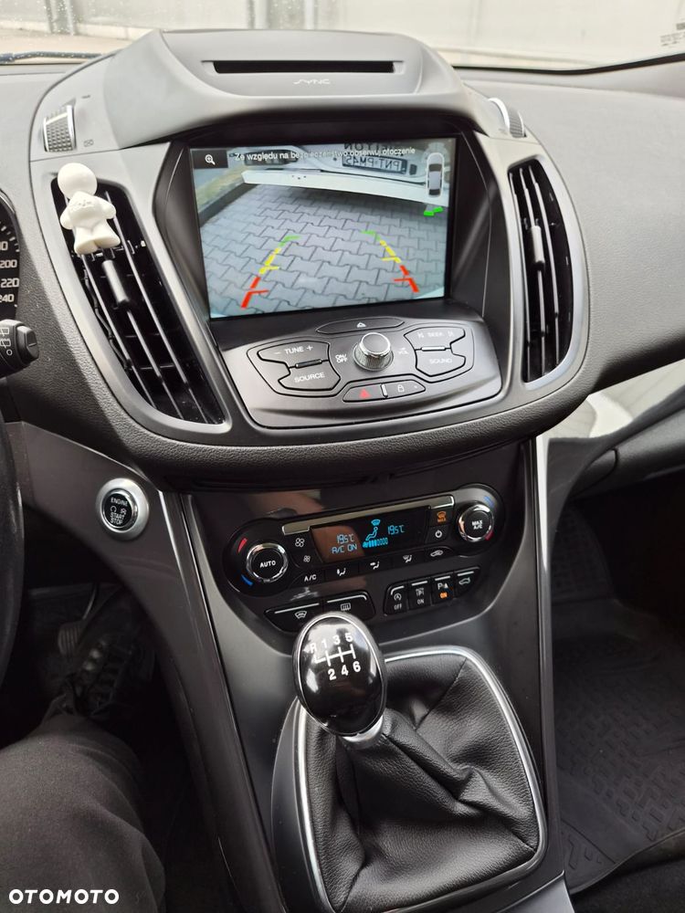 Ford Kuga 2.0 TDCi FWD Titanium - 21