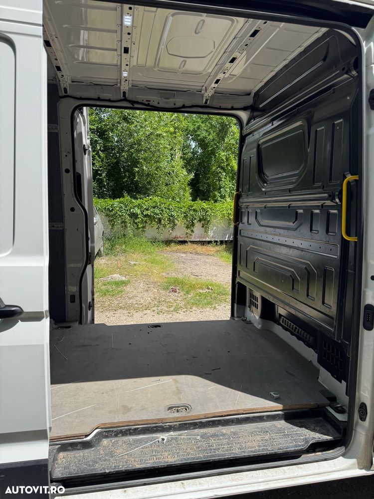Volkswagen CRAFTER - 15