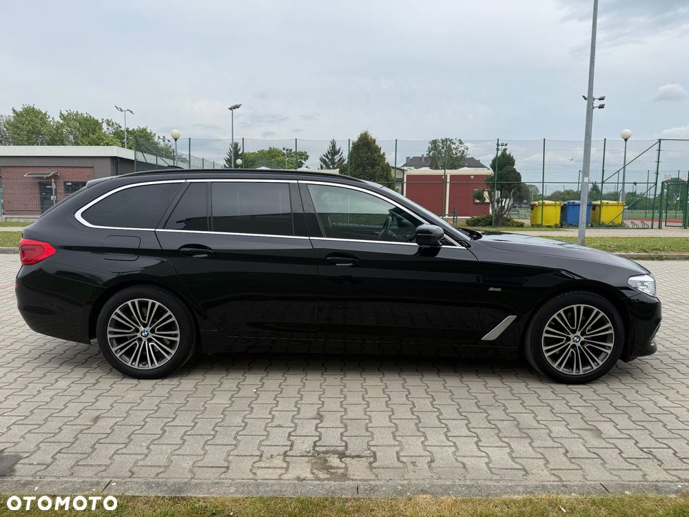 BMW Seria 5 520d Sport Line sport - 5