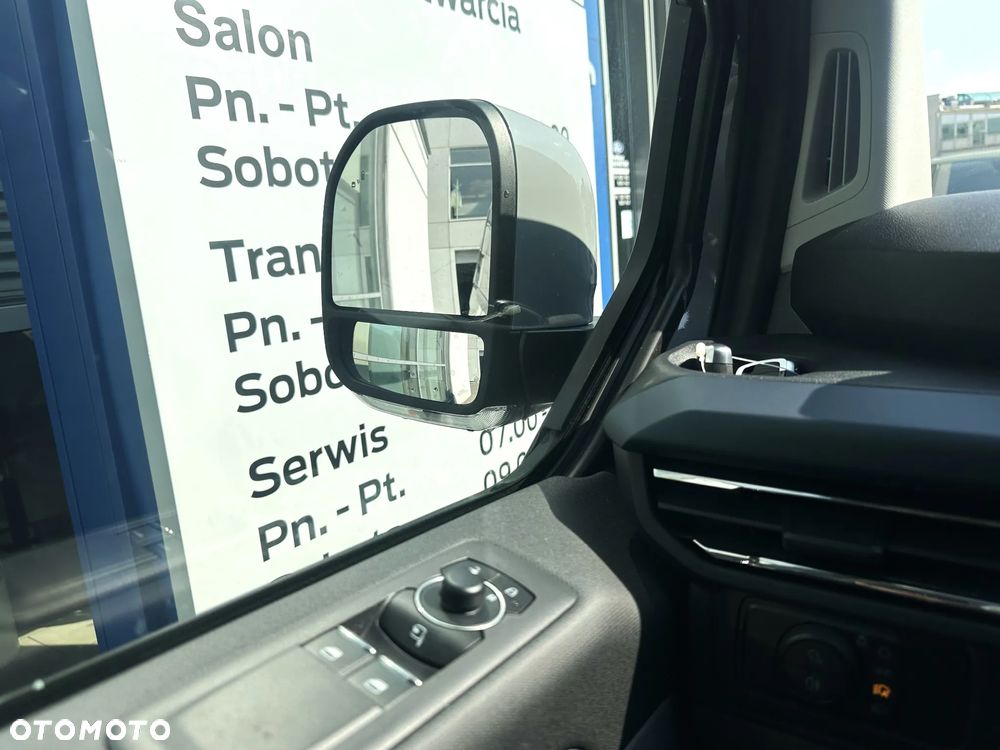 Ford Tourneo - 17