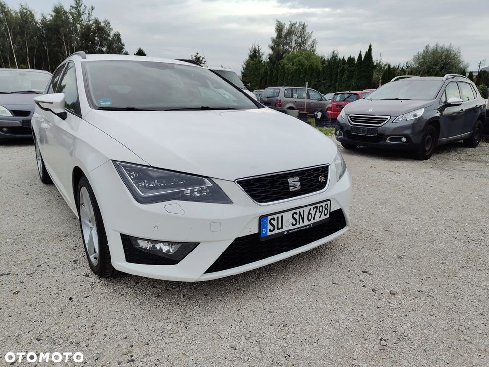 Seat Leon 2.0 TDI DPF Ecomotive DSG FR - 10