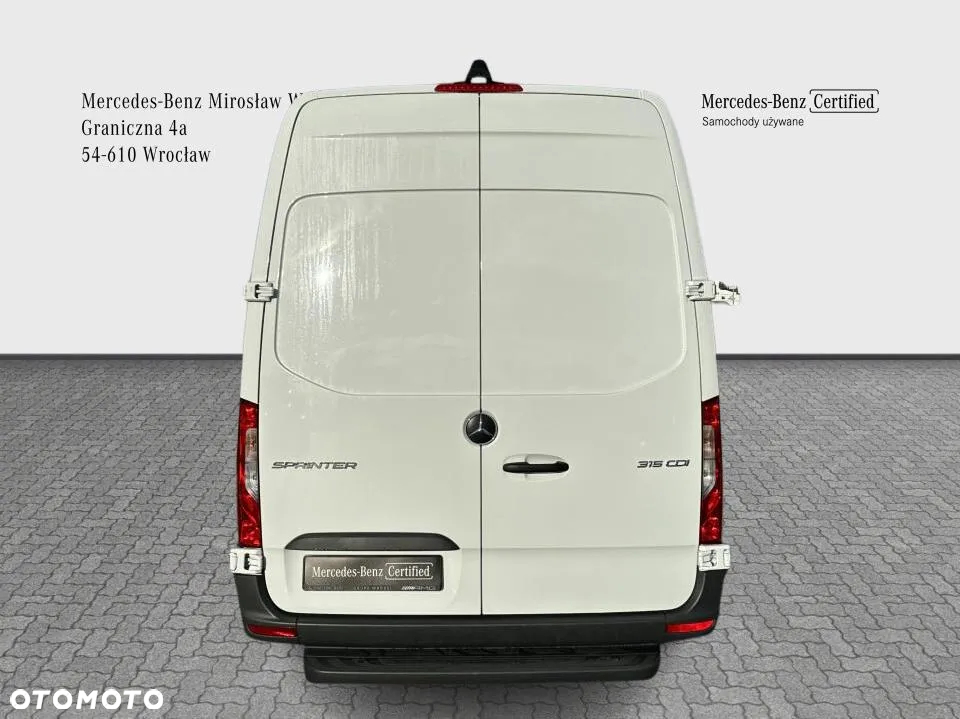 Mercedes-Benz Sprinter - 5