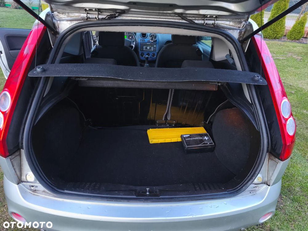 Ford Fiesta 1.3 Fun - 21