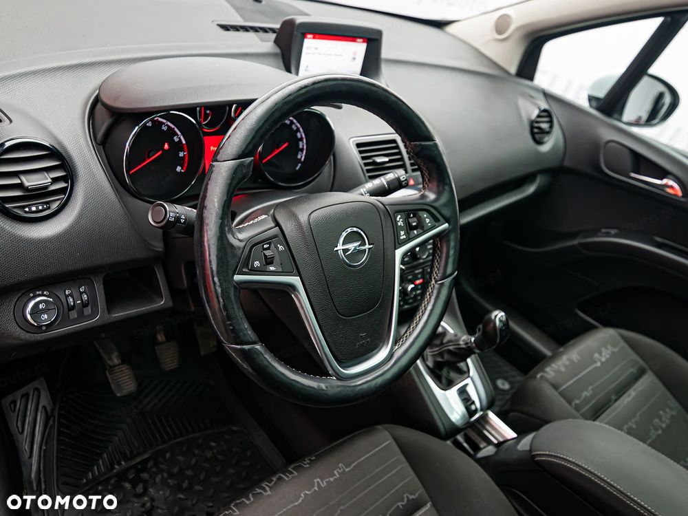 Opel Meriva 1.4 T Essentia - 10