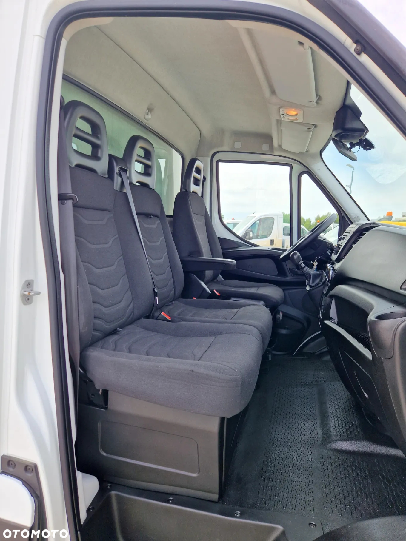 Iveco IVECO 35S15 2.3 HPI 150 KONNY KONTENER 4.3 M WINDA KLIMA WEBASTO GWARANCJA - 14