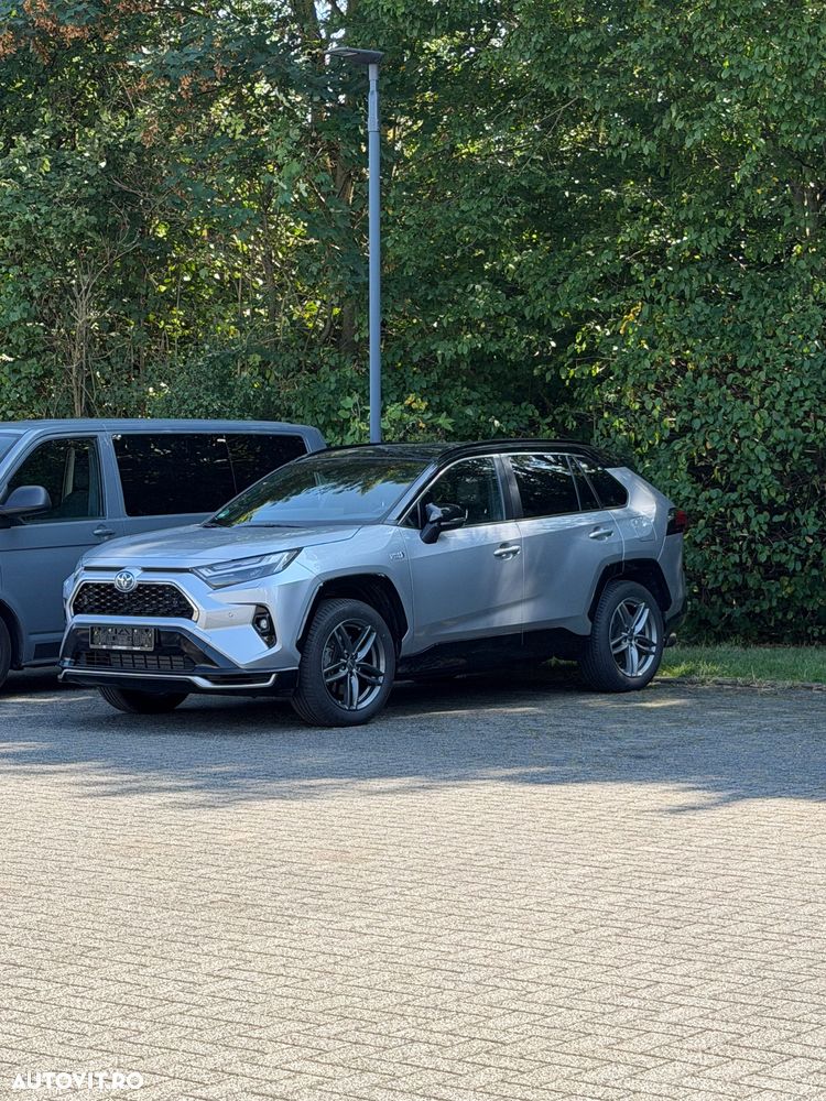 Toyota RAV4 - 5