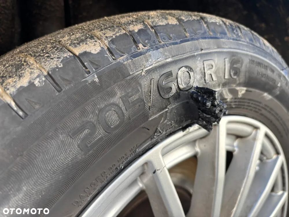 Mercedes-Benz Klasa C 220 (BlueTEC) d Exclusive - 36