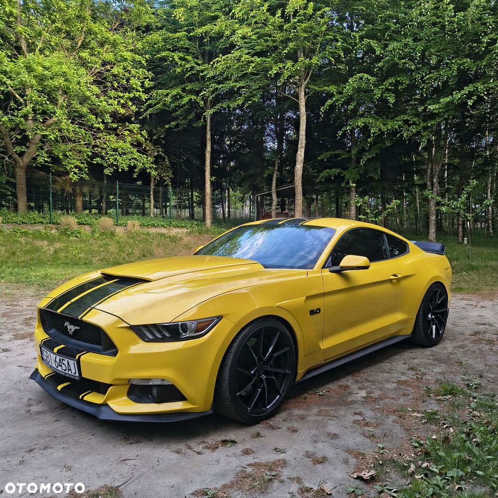 Ford Mustang - 4