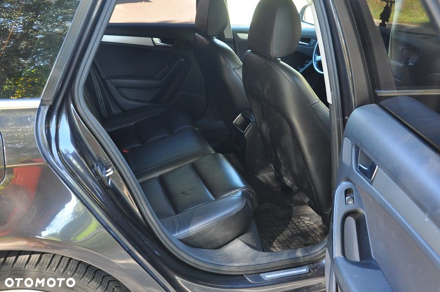 Audi A4 Avant 2.0 TDI - 10