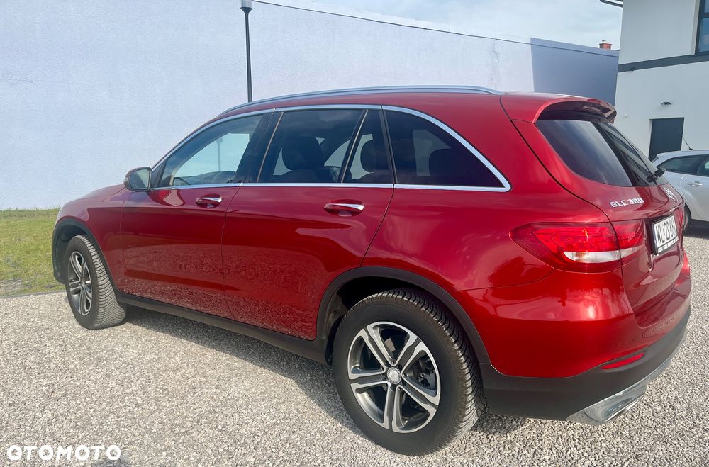 Mercedes-Benz GLC 300 4Matic 9G-TRONIC - 7