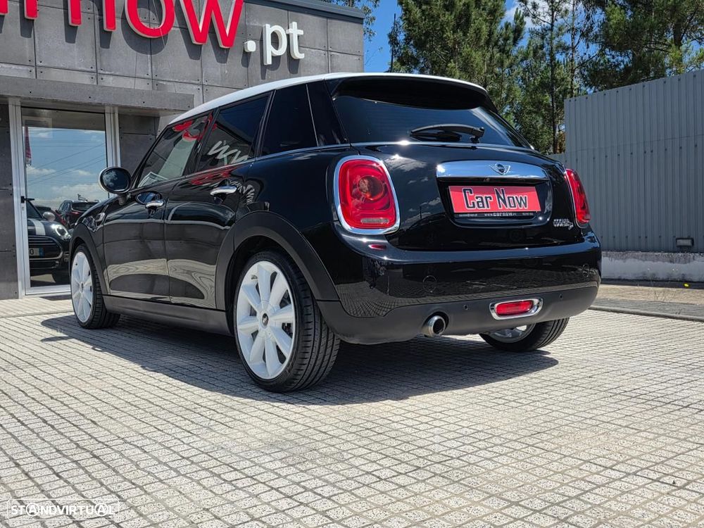 MINI 5 Portas Cooper D Auto - 13