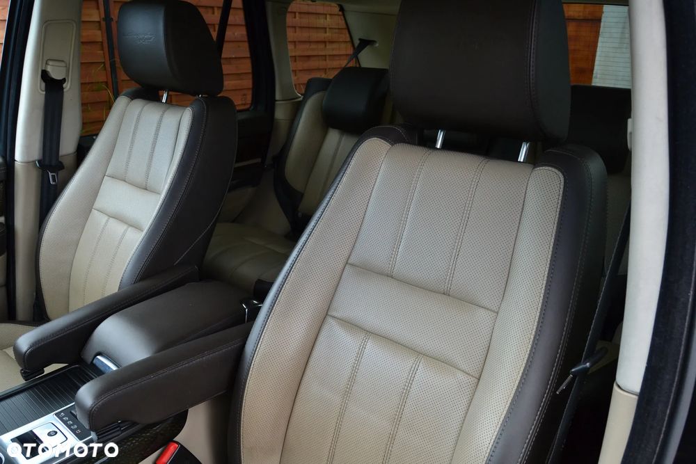 Land Rover Range Rover Sport SDV6 Autobiography - 39