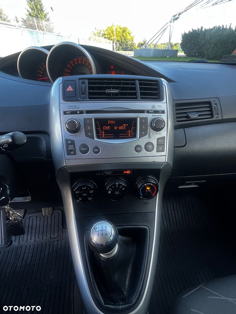 Toyota Verso 1.6 Luna EU5 - 8