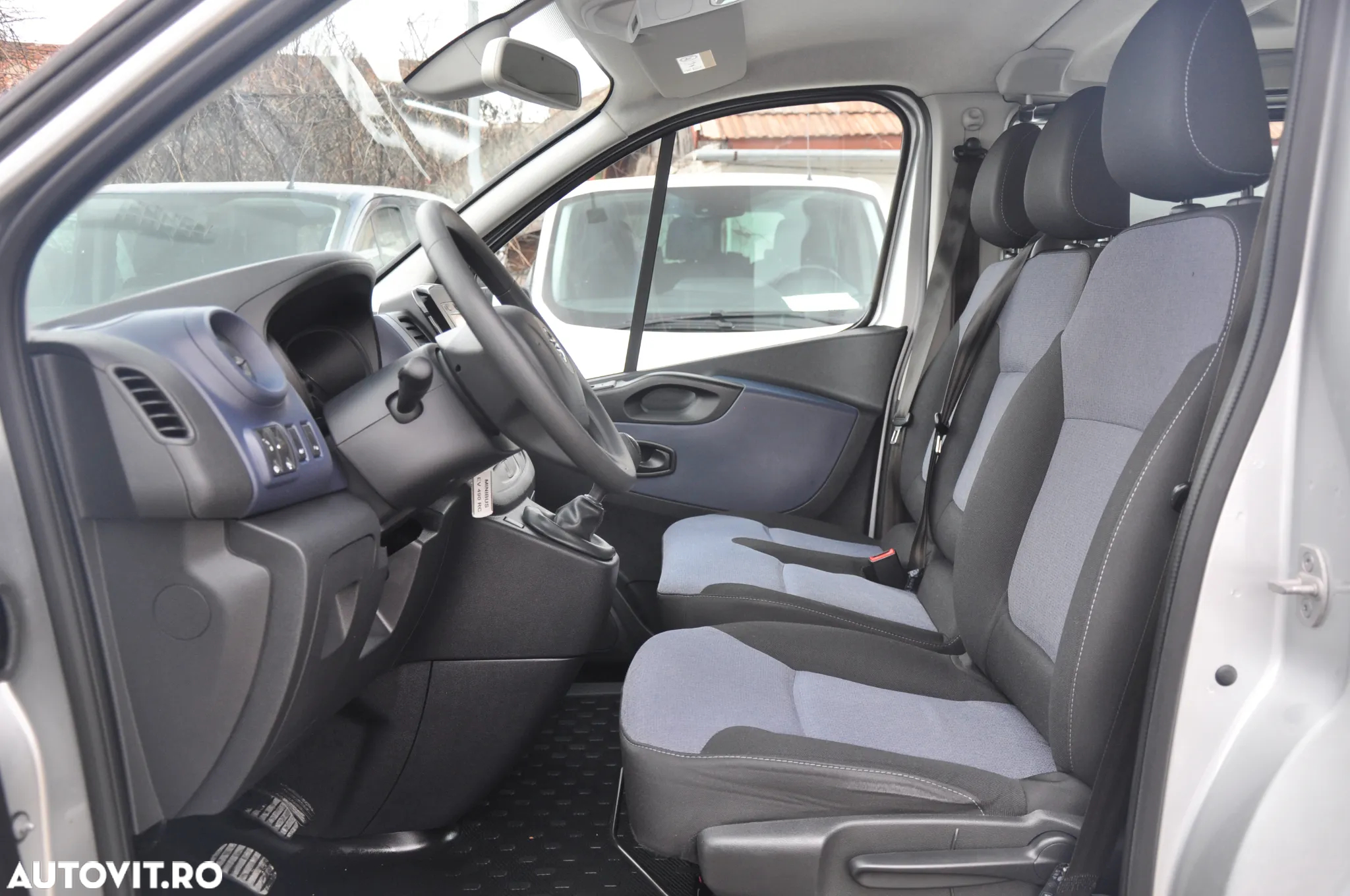 Opel Opel Vivaro L2H1 9 Locuri - 16