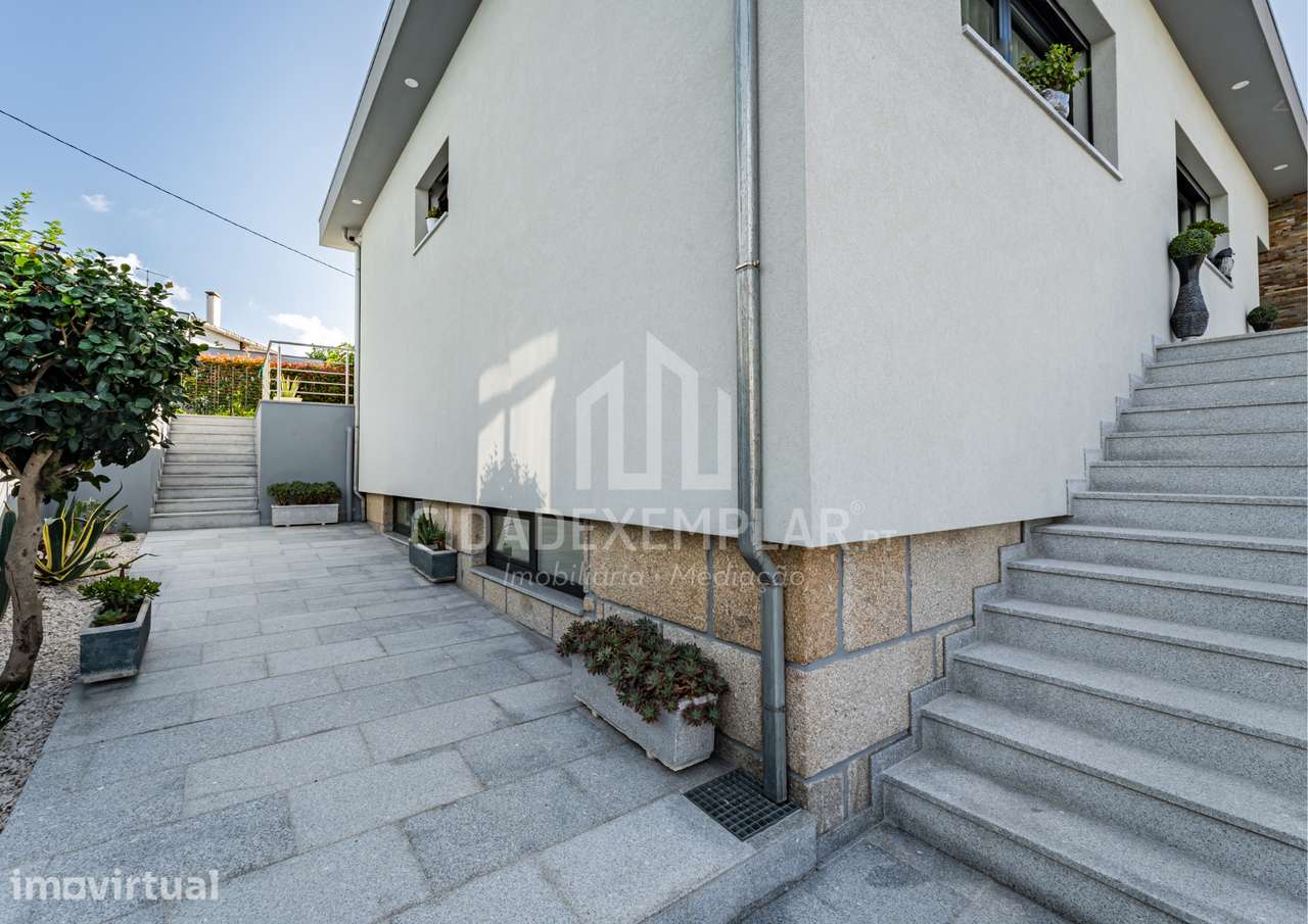 MORADIA T3 DE LUXO C/ PISCINA-Centro de Penafiel - Grande imagem: 4/41
