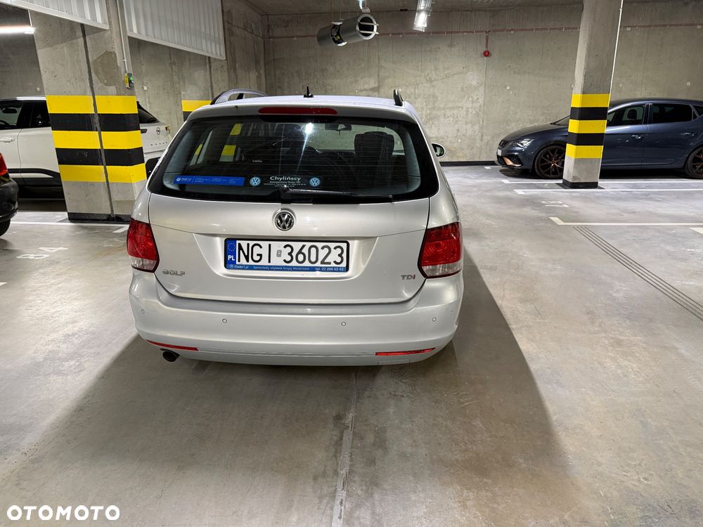 Volkswagen Golf - 5