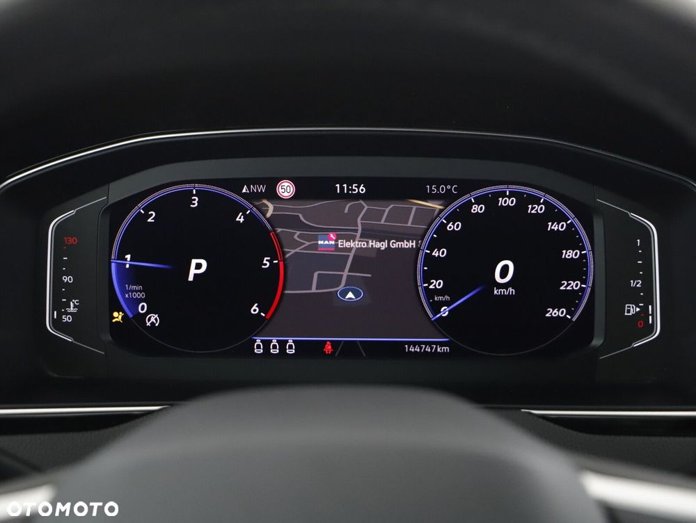 Volkswagen Passat - 14