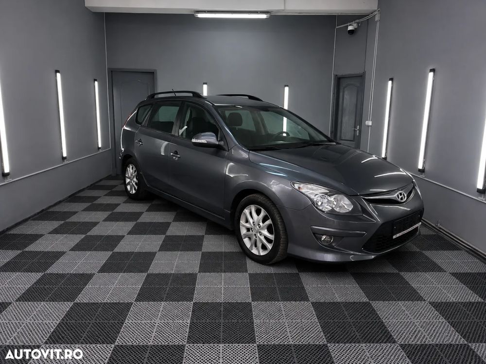 Hyundai i30 1.6 CRDI GL VM Comfort - 3