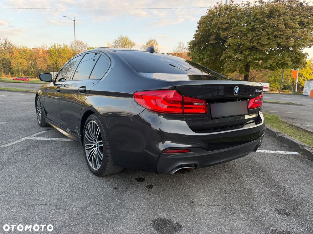 BMW Seria 5 530i M Sport Edition - 8