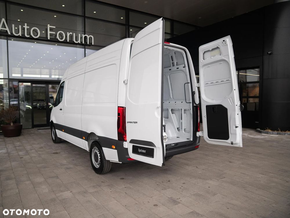 Mercedes-Benz Sprinter - 19