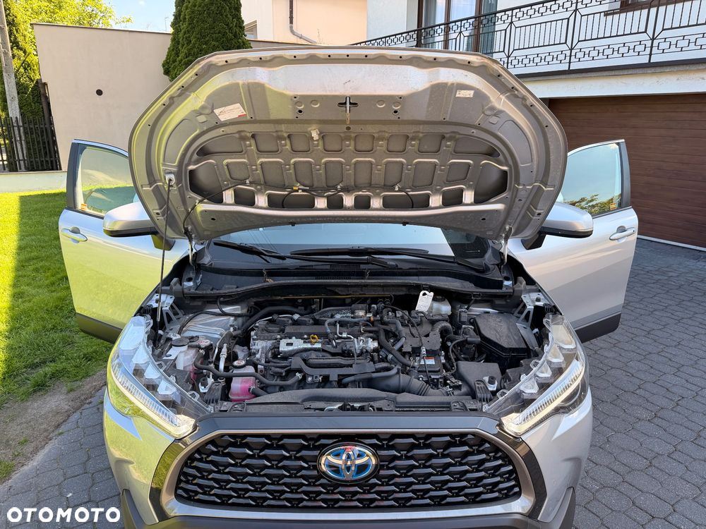Toyota Corolla Cross 2.0 Hybrid Style AWD - 38