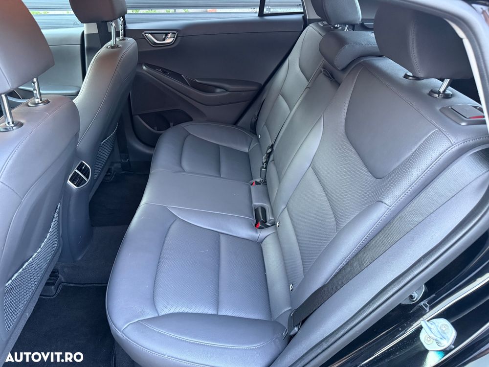 Hyundai IONIQ 1.6 GDI Premium - 12
