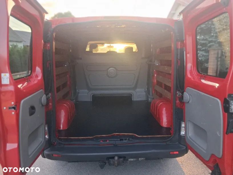 Opel Vivaro - 8