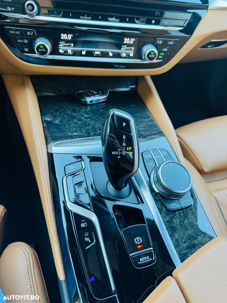 BMW Seria 5 530e xDrive AT PHEV - 12