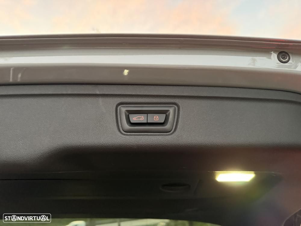 BMW 330 e Touring xDrive Aut. M Sport - 32