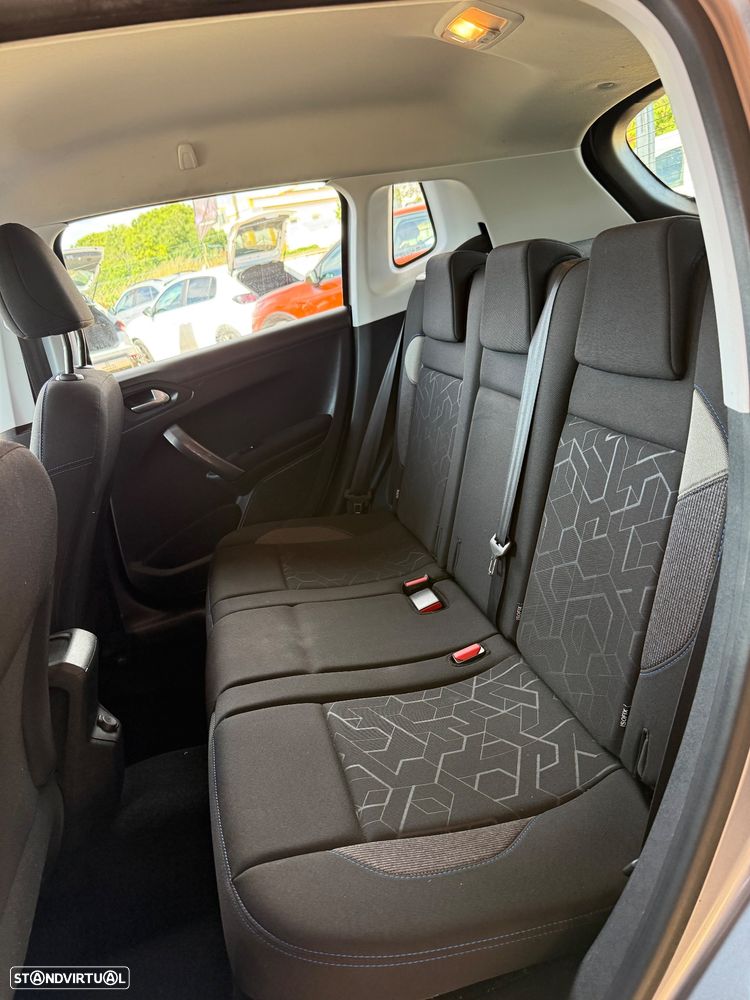 Peugeot 2008 PureTech 82 Style - 23