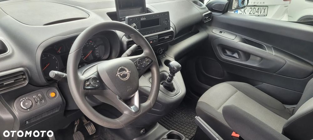Opel COMBO - 12