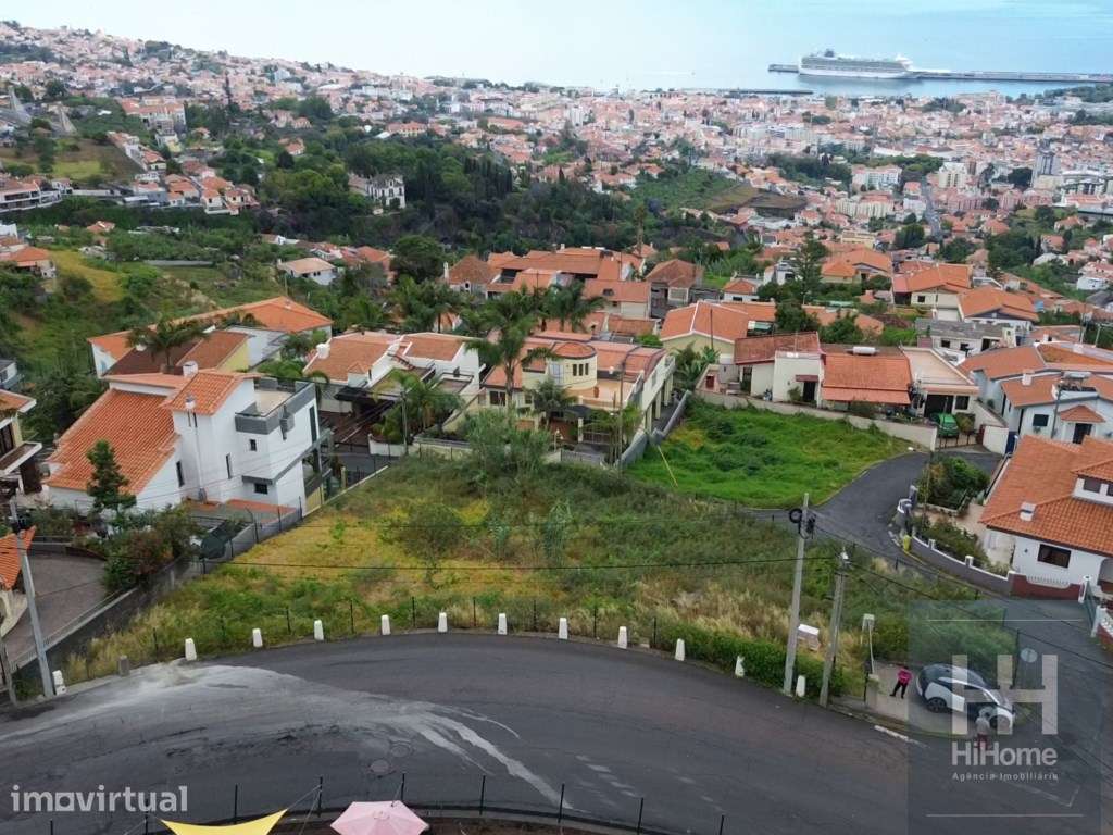 Lote com projecto aprovado para moradia T4 com piscina no Funchal - Grande imagem: 2/32
