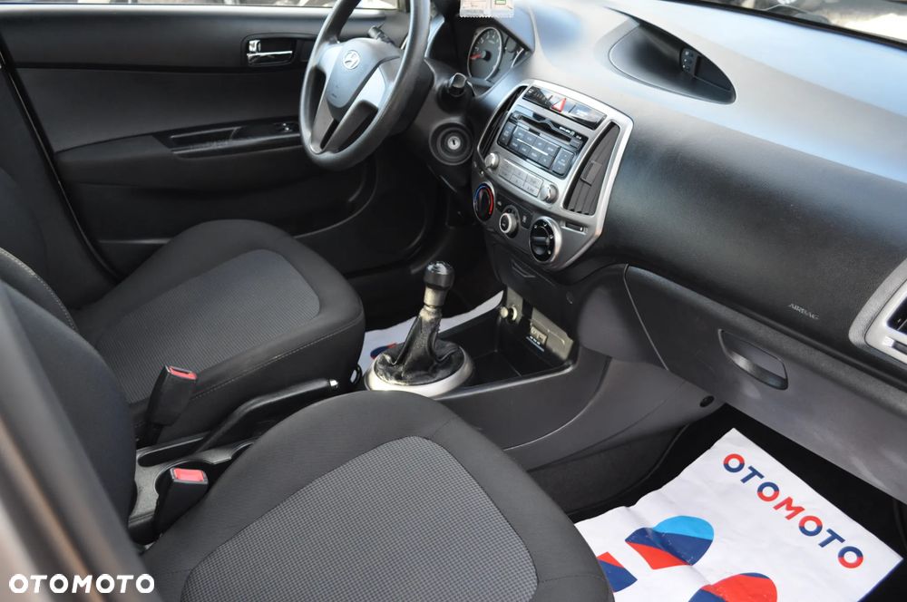 Hyundai i20 1.25 Wersja Jubileuszowa - 17