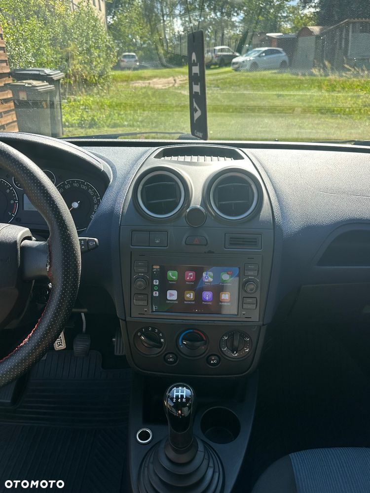 Ford Fiesta 1.4 Ambiente - 7