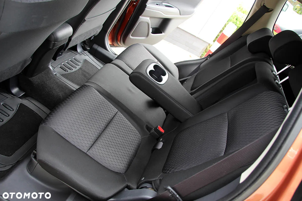 Mitsubishi Outlander 2.2 DID Intense + 4WD - 30