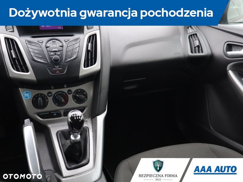 Ford Focus - 10