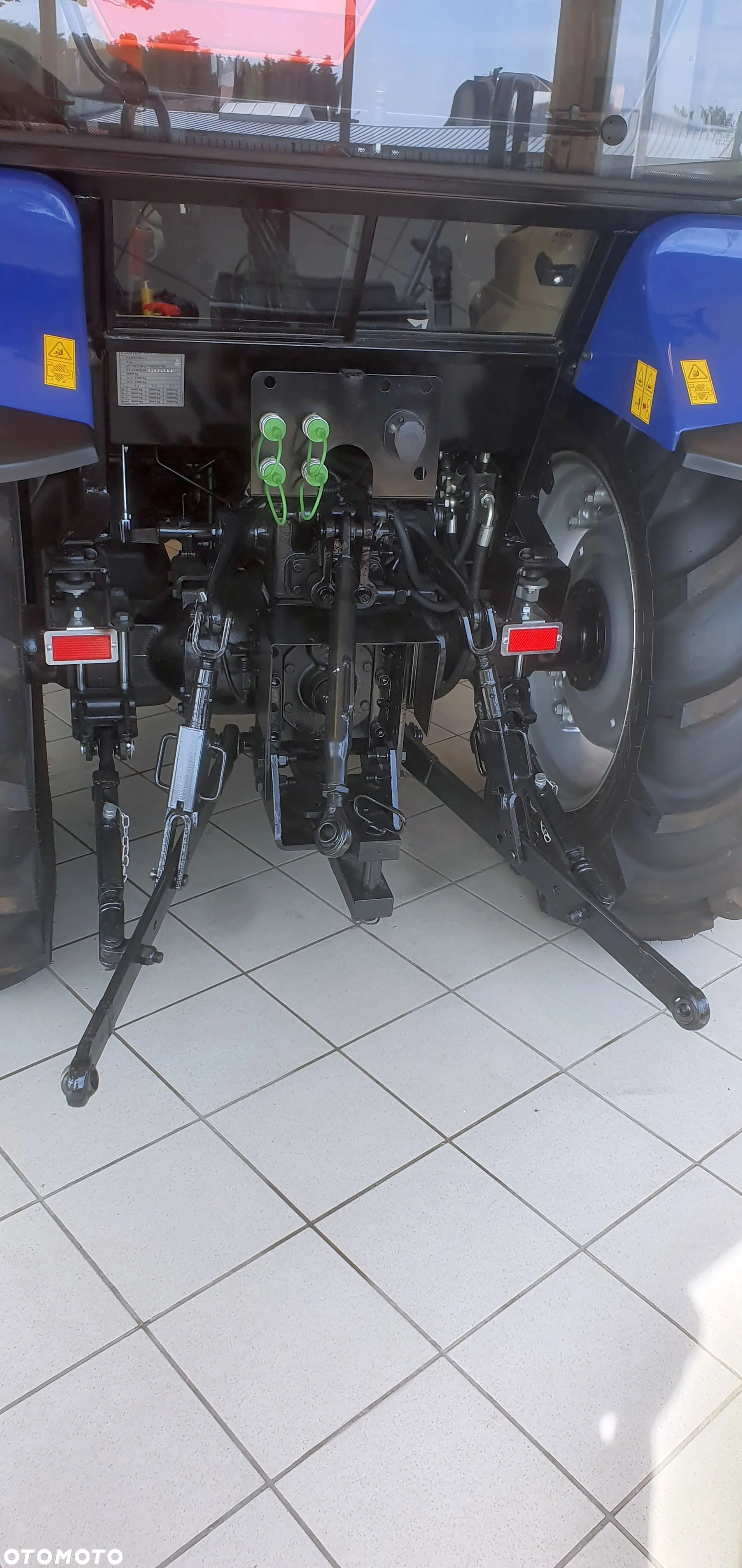 Farmtrac 555 DTC V - 6