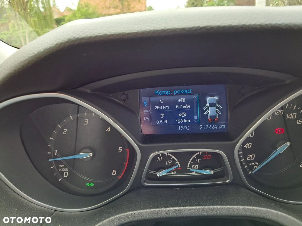 Ford Focus 1.6 TDCi DPF Champions Edition - 19