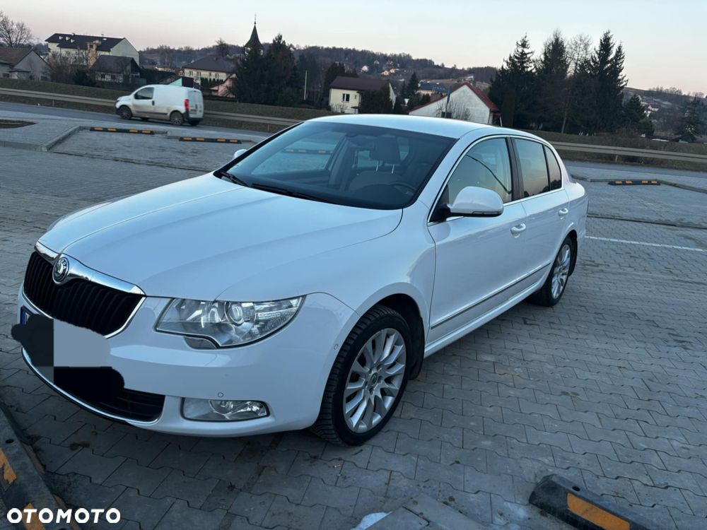 Skoda Superb 2.0 TDI Comfort DSG - 1